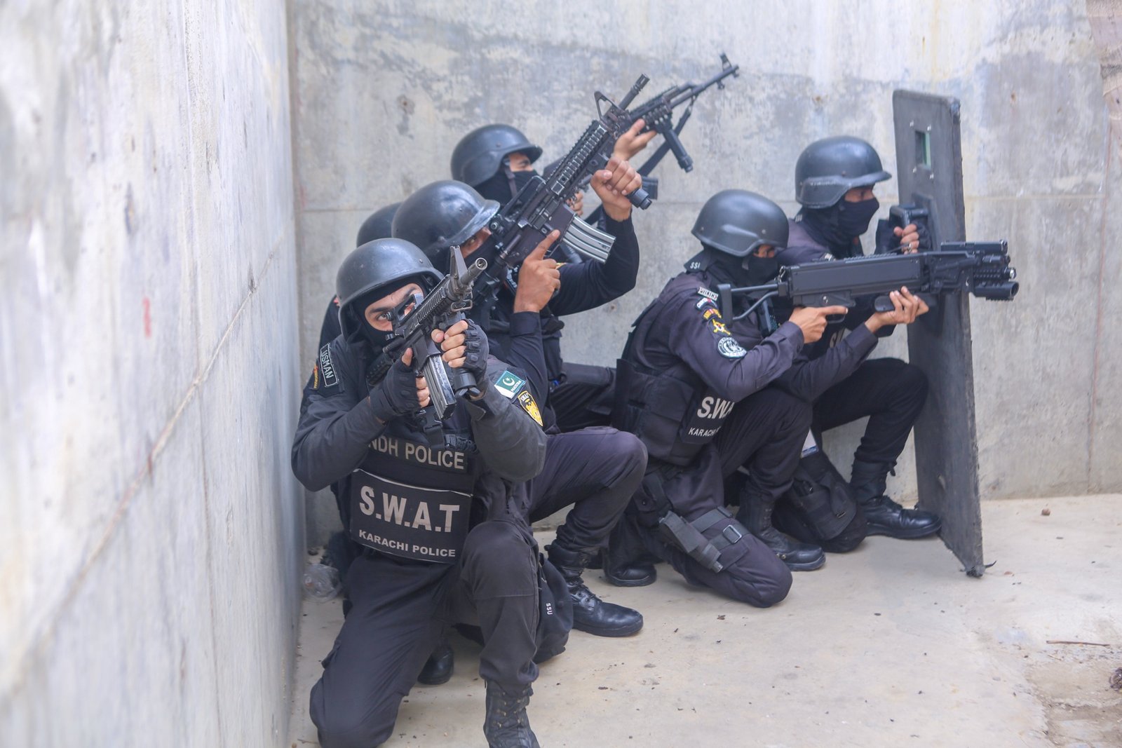 SSU counter-terrorism team clearing room with ballistic shield